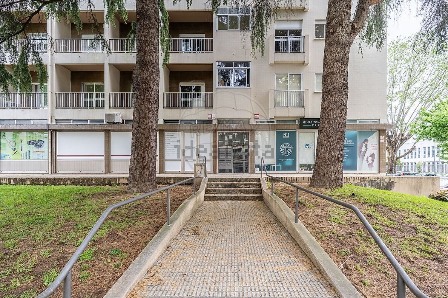 公寓 t3出售在Avenida João XXI - 外立面