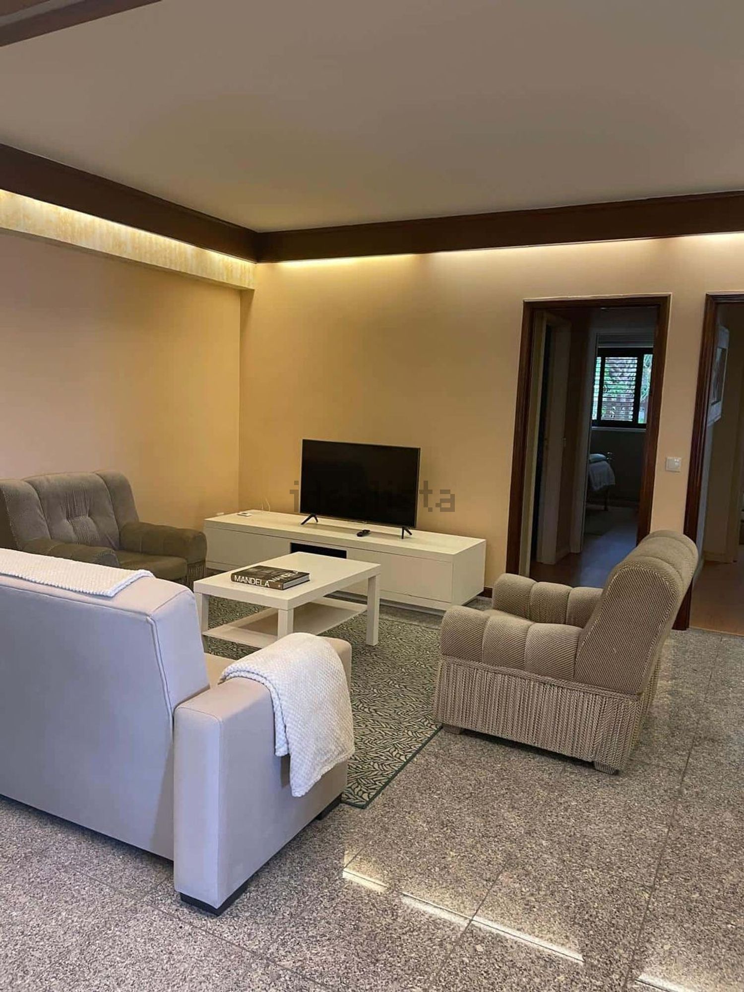 出租公寓 t6在Rua da Quinta de Calvelhe, 925 - 客厅