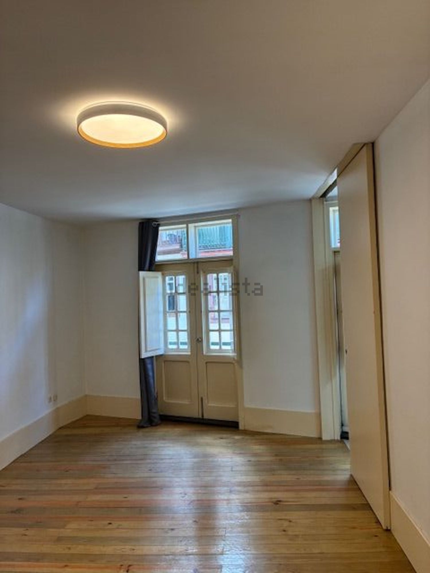 出租公寓 t2在Rua Egas Moniz, 83 NAAndar - 客厅