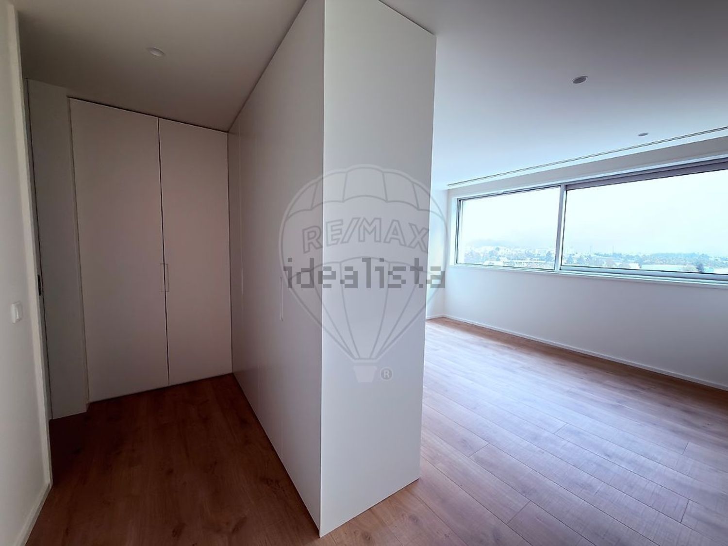 公寓 t3出售在Avenida Doutor Leonardo Coimbra, 99 - 居住