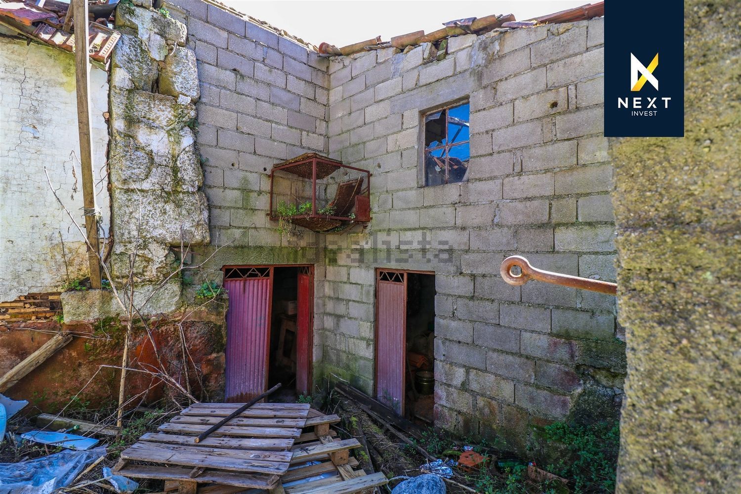 小楼房或独栋别墅出售在Couto de Baixo e Couto de Cima - 前厅