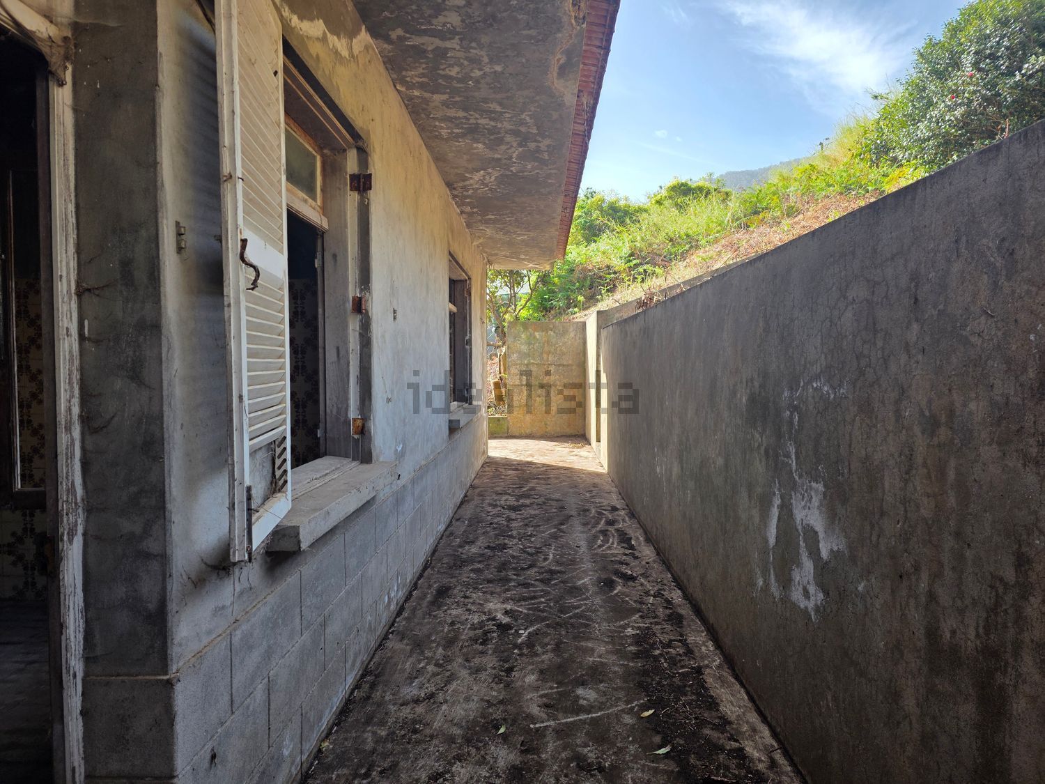 小楼房或独栋别墅出售在Estrada do Lombo do Xeque - 阳台