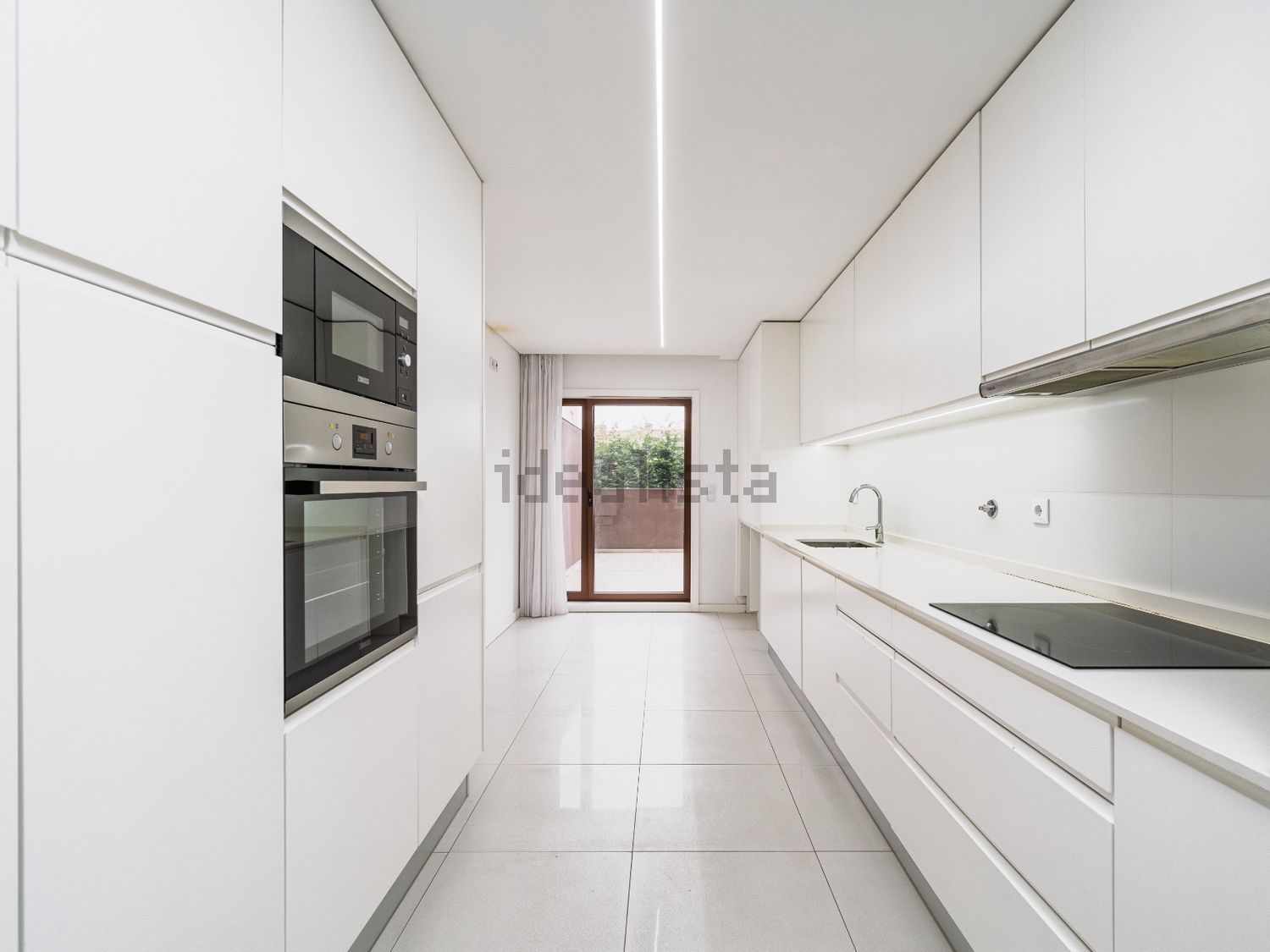 出租公寓 t3在 Avenue Infante Dom Henrique, 59 - 厨房