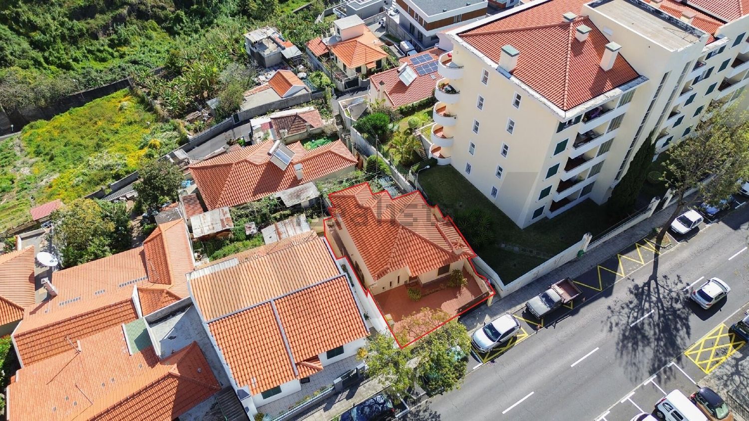 小楼房或独栋别墅出售在Avenida da Madalena s/n - 照片