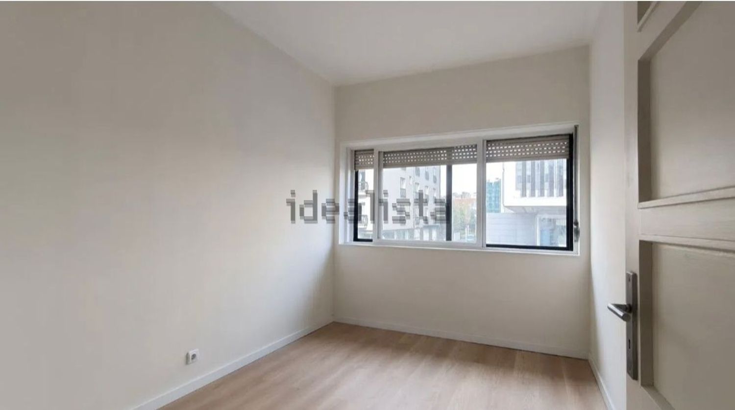 出租公寓 t3在Avenida da Boavista, 713 - 居住