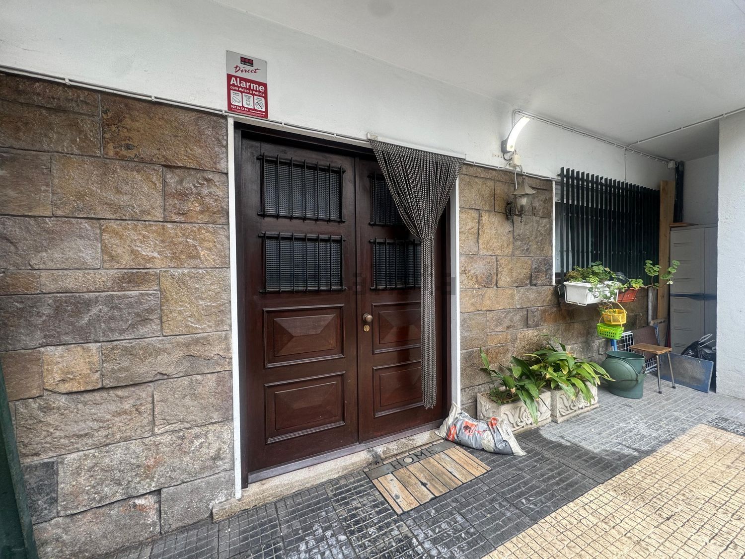出租小楼房在Avenida do Doutor Antunes Guimarães - 视线