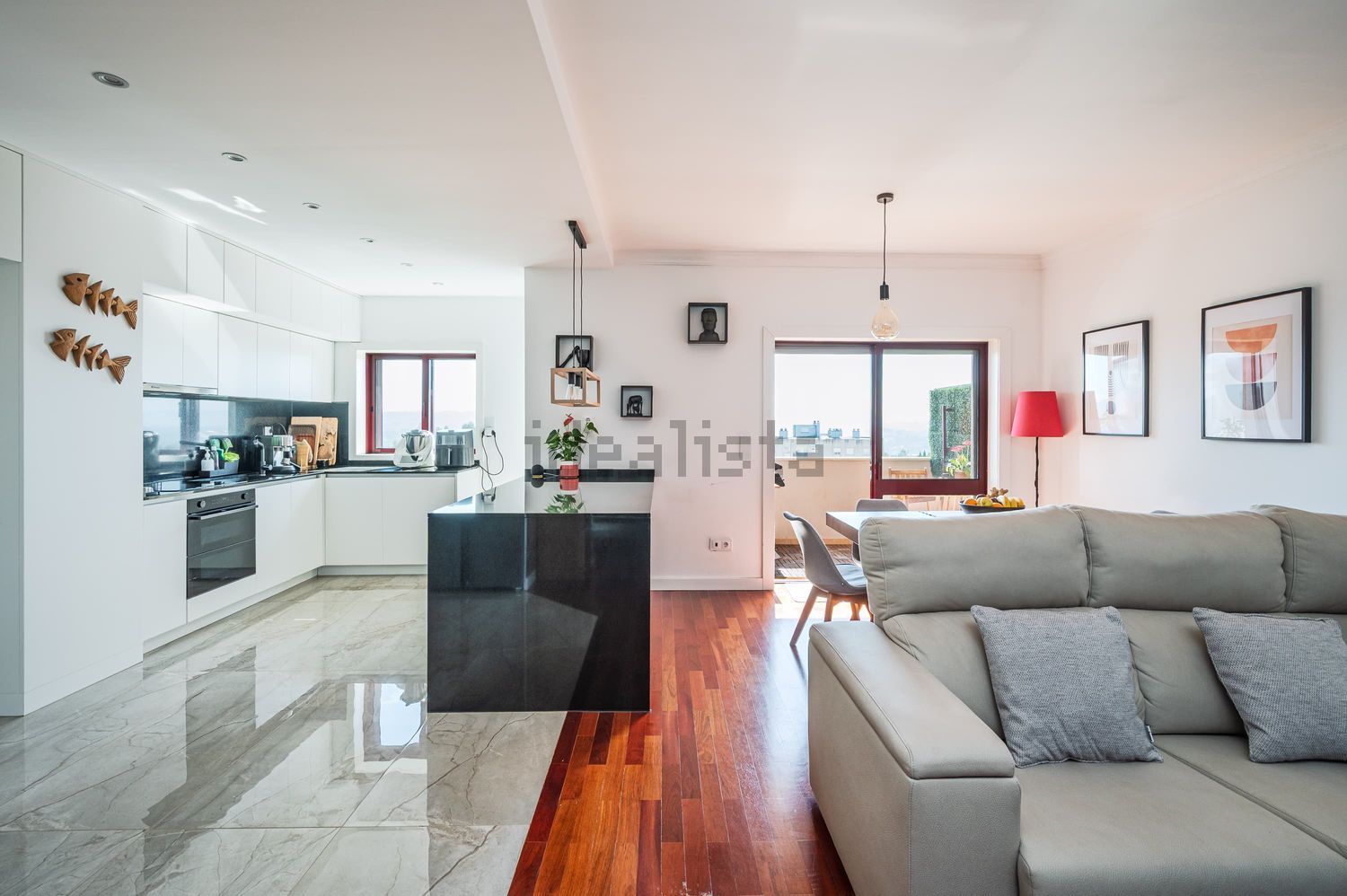 公寓 t2出售在Avenida de Fernão de Magalhães, 3470 - 客厅