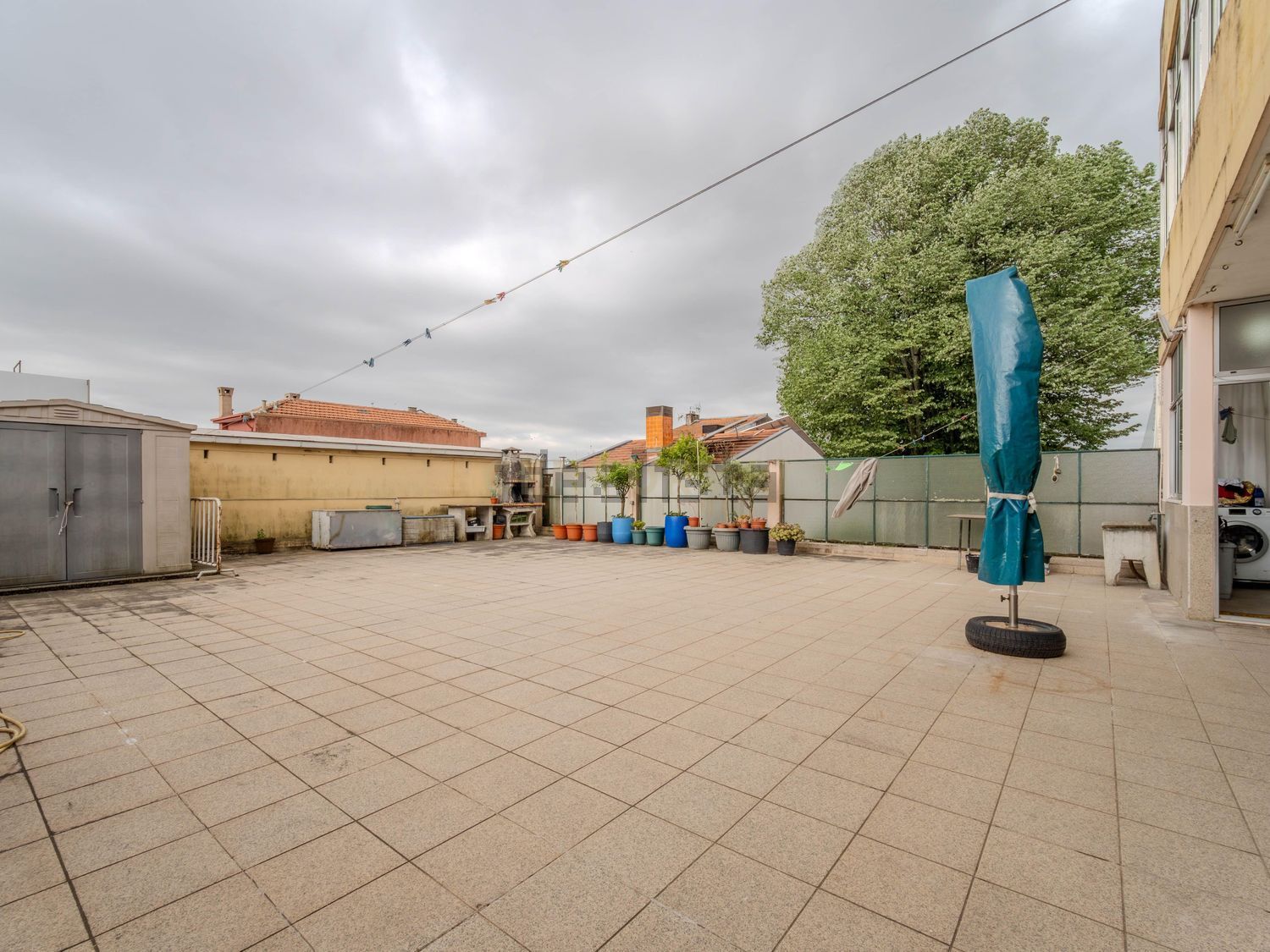 公寓 t3出售在Praça da Corujeira, 24 - 照片