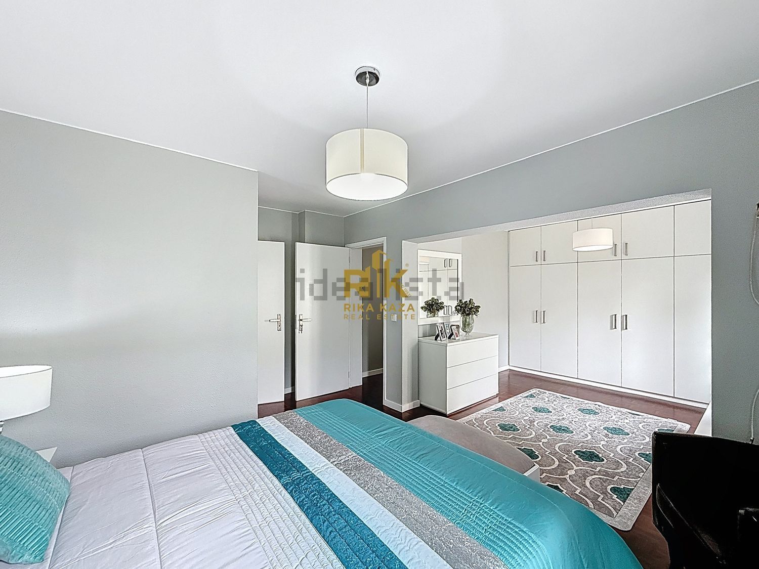 公寓 t4出售在Avenida da Madalena , Conjunto Habitacional Madalena , Bloco F2 s/n - 卧室