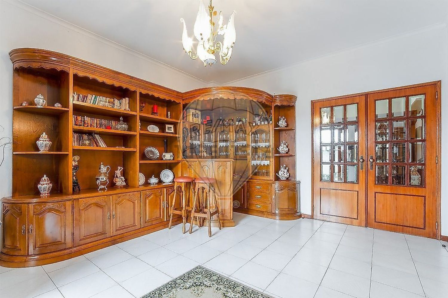 小楼房或独栋别墅出售在Rua 25 de Abril - 客厅