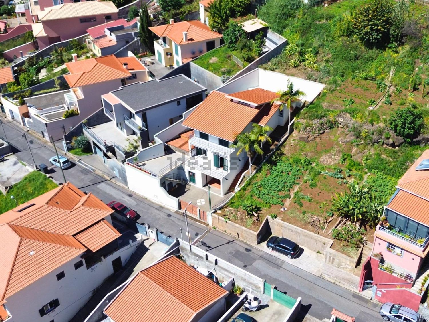小楼房或独栋别墅出售在Caminho Novo da Ribeira de Santana - 照片