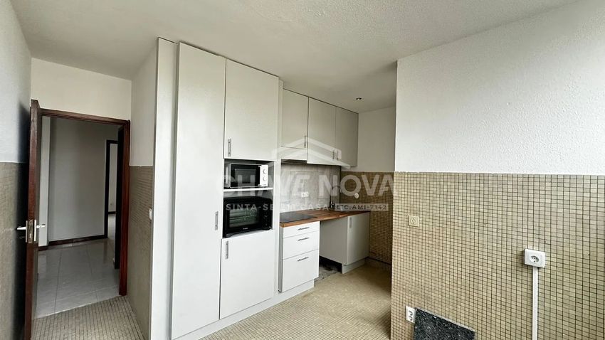 公寓 t3出售在Rua Dom João de Azevedo