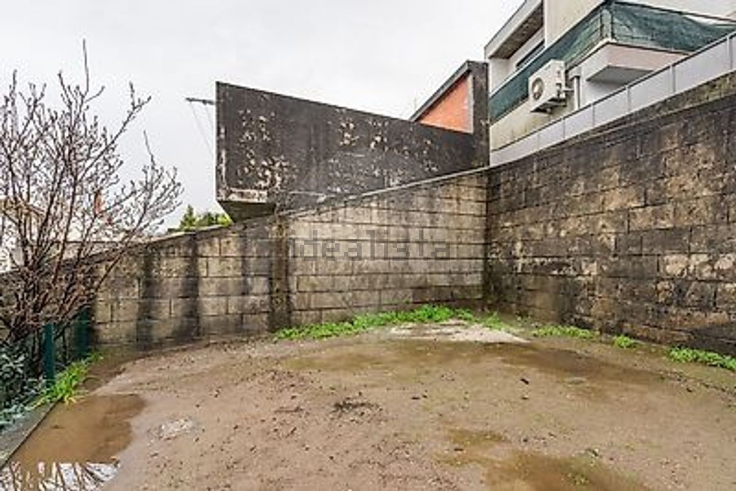 小楼房或独栋别墅出售在Rua Teixeira de Queiroz, 35 - 花园