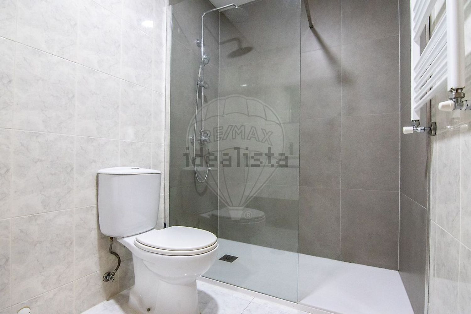 小楼房或独栋别墅出售在Rua Manuel Andrade - 卫生间