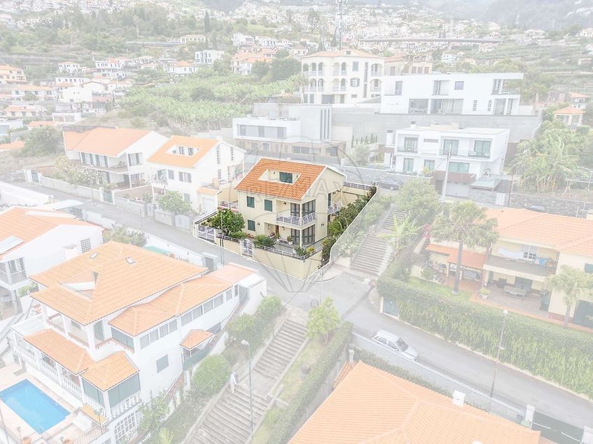 小楼房或独栋别墅出售Urbanização da Torrinha Rua b