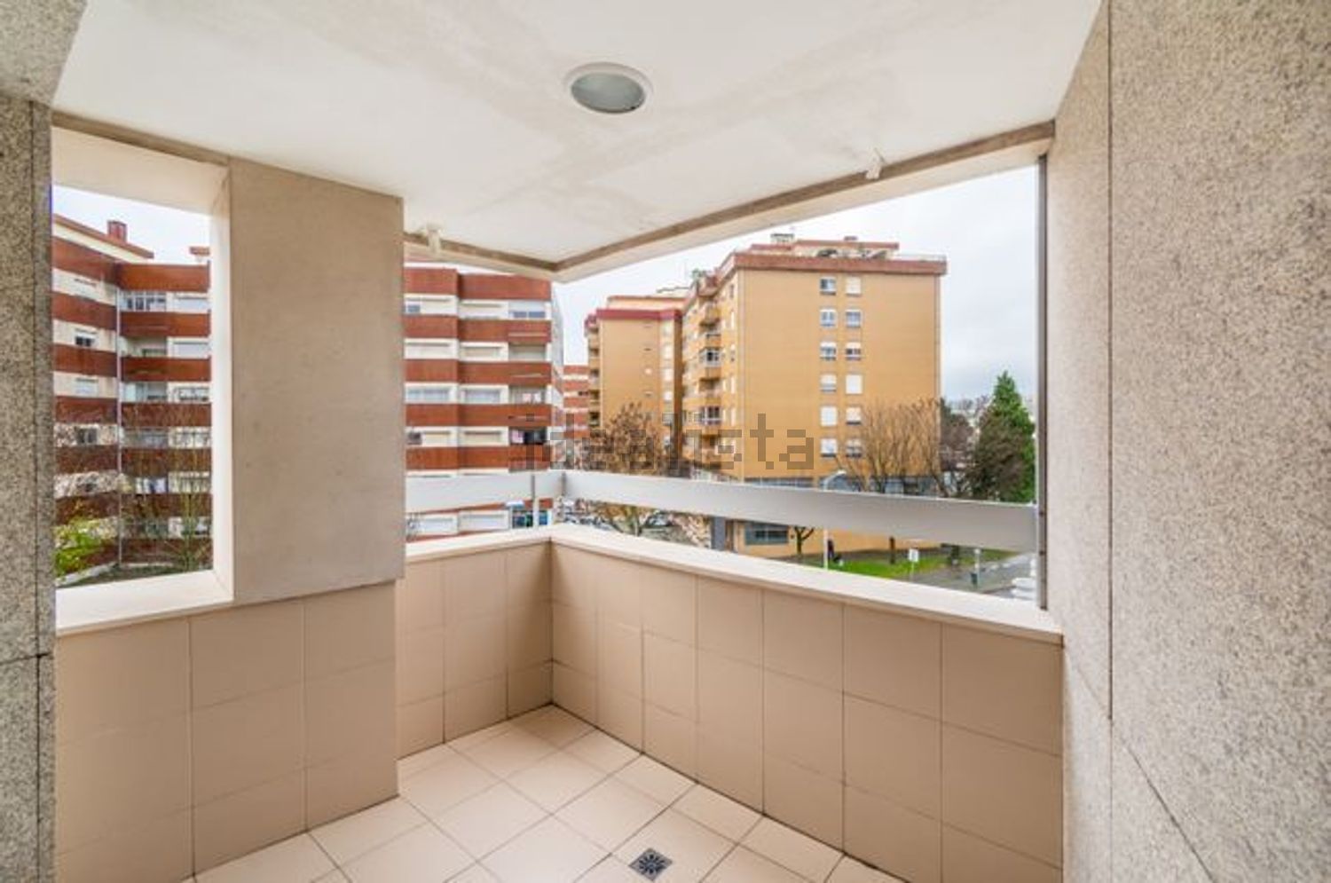 公寓 t2出售在Rua Olivença, 74 - 阳台