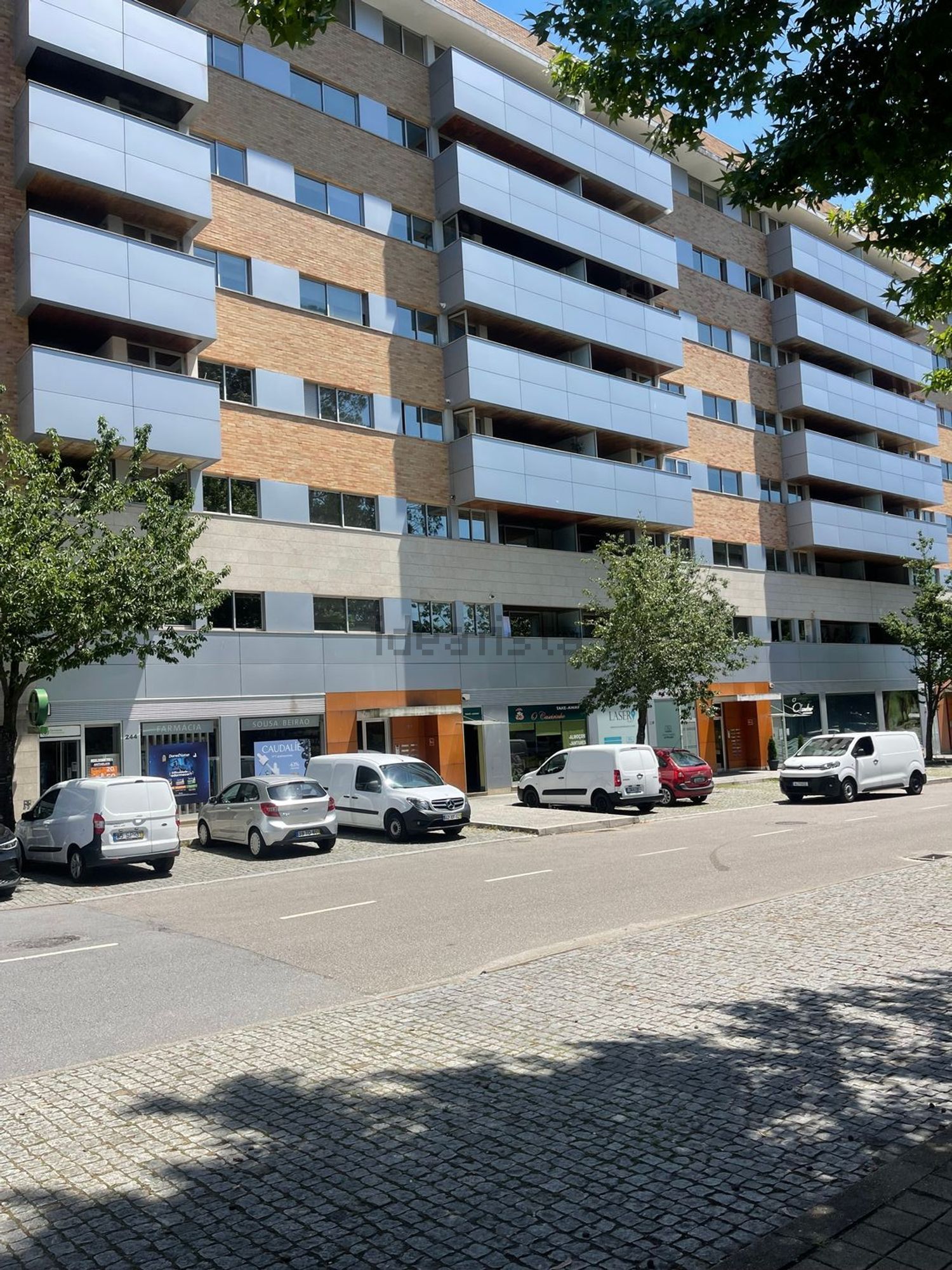 出租公寓 t3在Rua Ângela Adelaide Calheiros Carvalho Meneses, 234 , 2drt - 视线