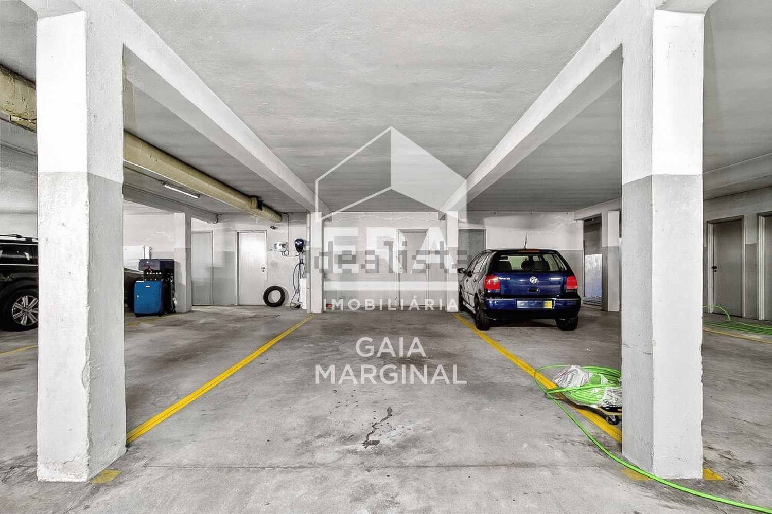 顶层公寓出售在Rua Calisto - 停车位