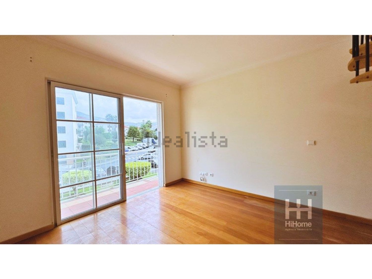 公寓 t1出售在Rua do Alto do Pico, 19 - 居住