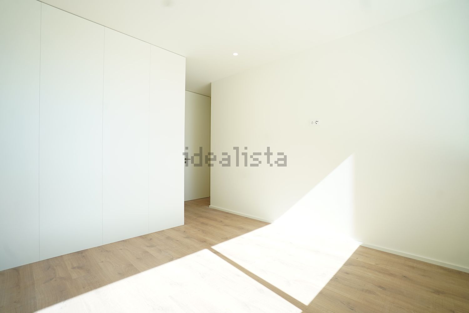 公寓 t3出售在Avenida Doutor Leonardo Coimbra, 99 - 居住