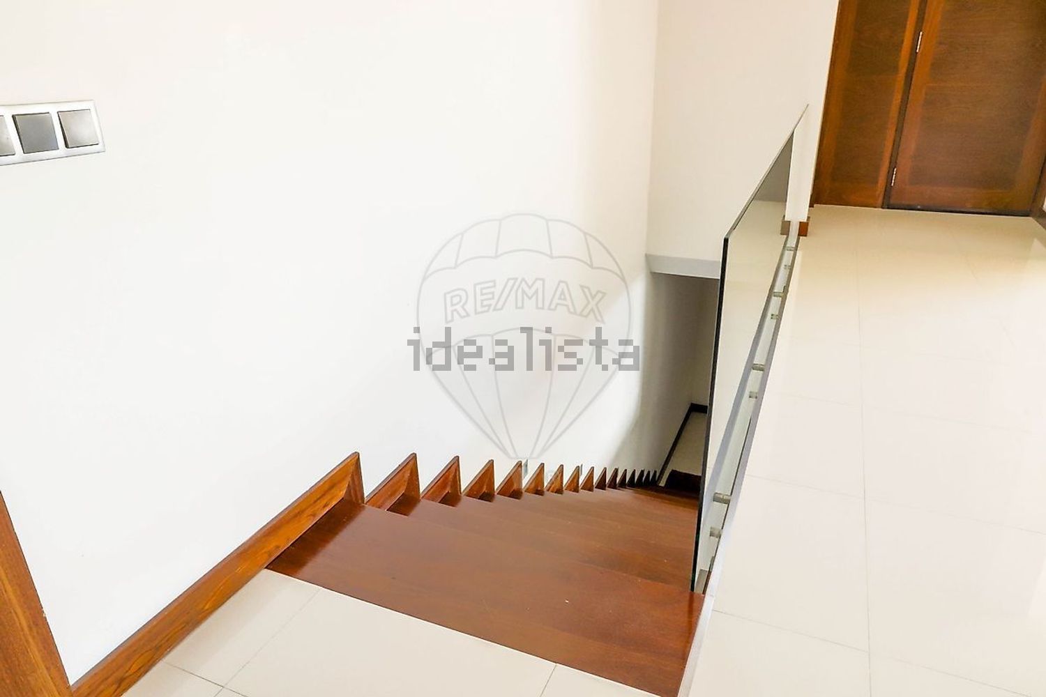 小楼房或独栋别墅出售在Travessa Joaquim Teixeira - 详情