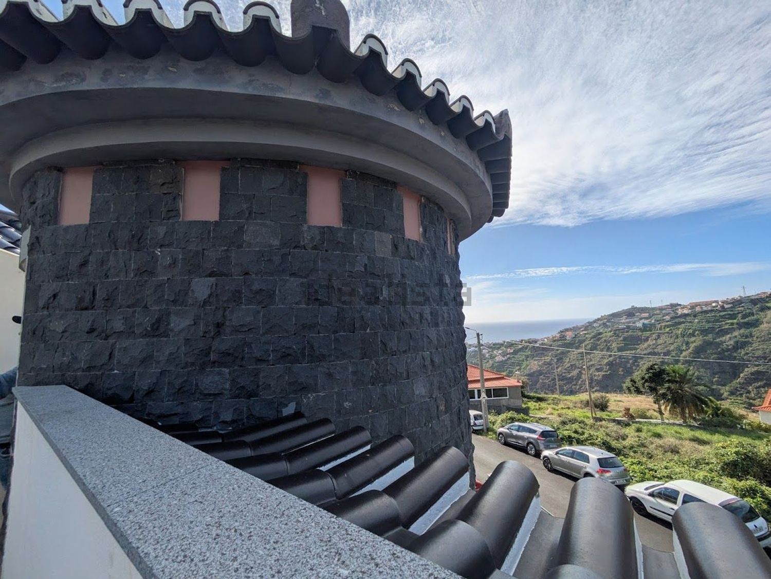 小楼房或独栋别墅出售在Estrada do Moreno, 172 - 照片