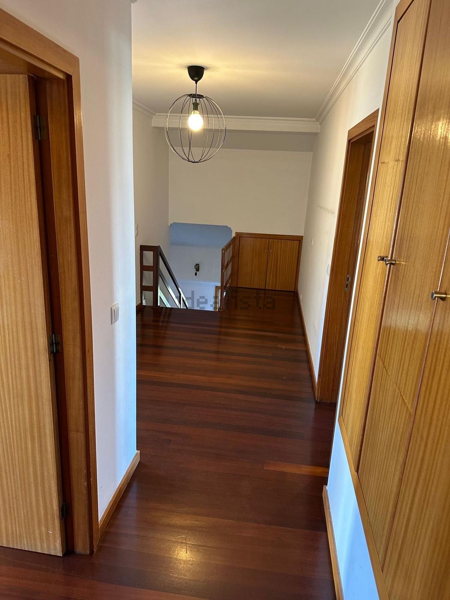 出租复式公寓在Rua Doutor Pereira Caldas, 205 - 过道