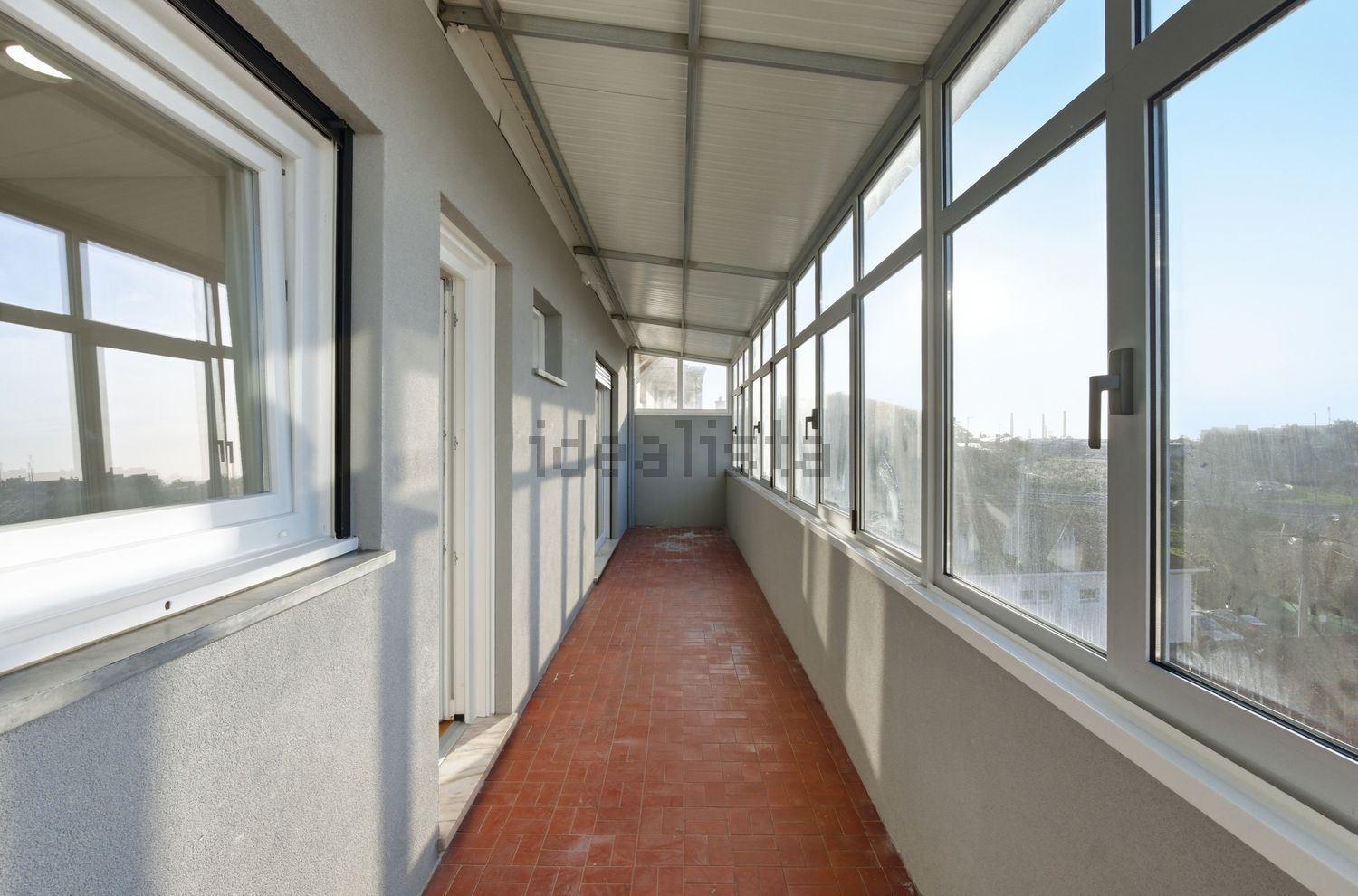 公寓 t3出售在Avenida Maria Brito, 3397 - 阳台