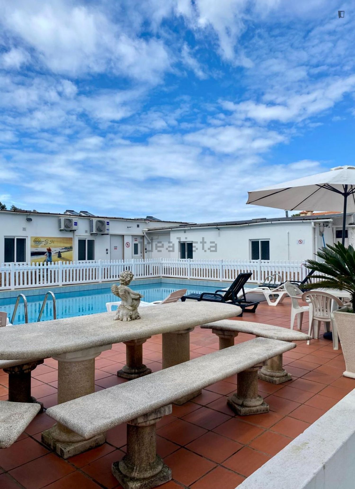 出租小楼房在Rua Tapada da Marinha - 游泳池