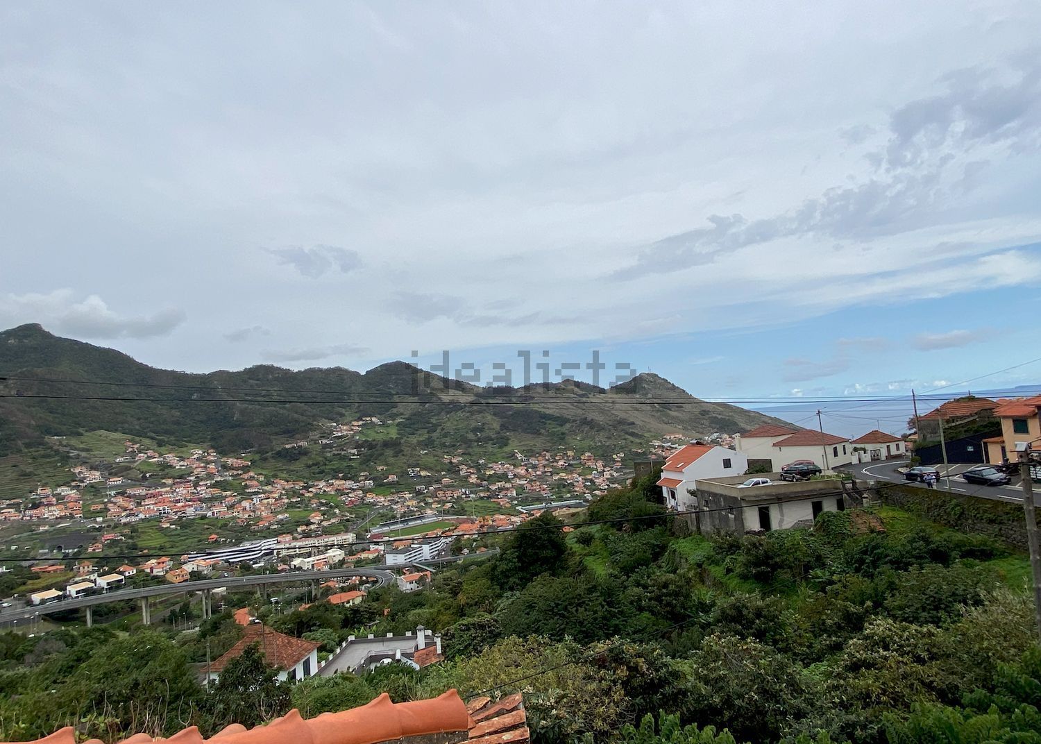 小楼房或独栋别墅出售在Estrada Dom Manuel I, 125 - 视线