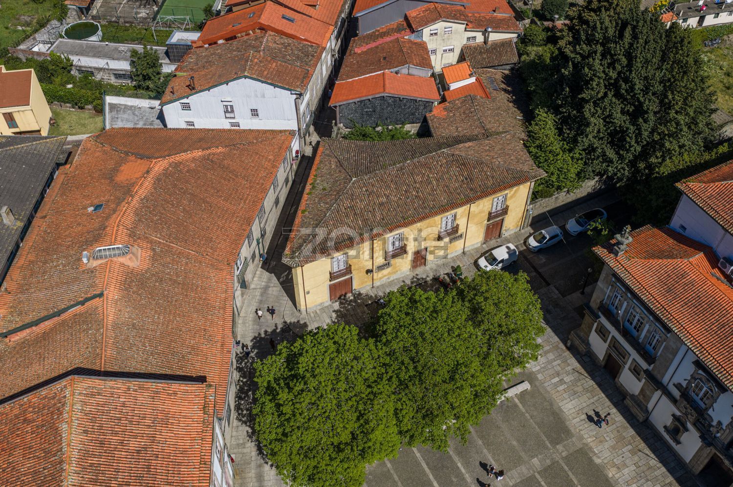 小楼房或独栋别墅出售在Rua de Santa Maria, 58 - 详情