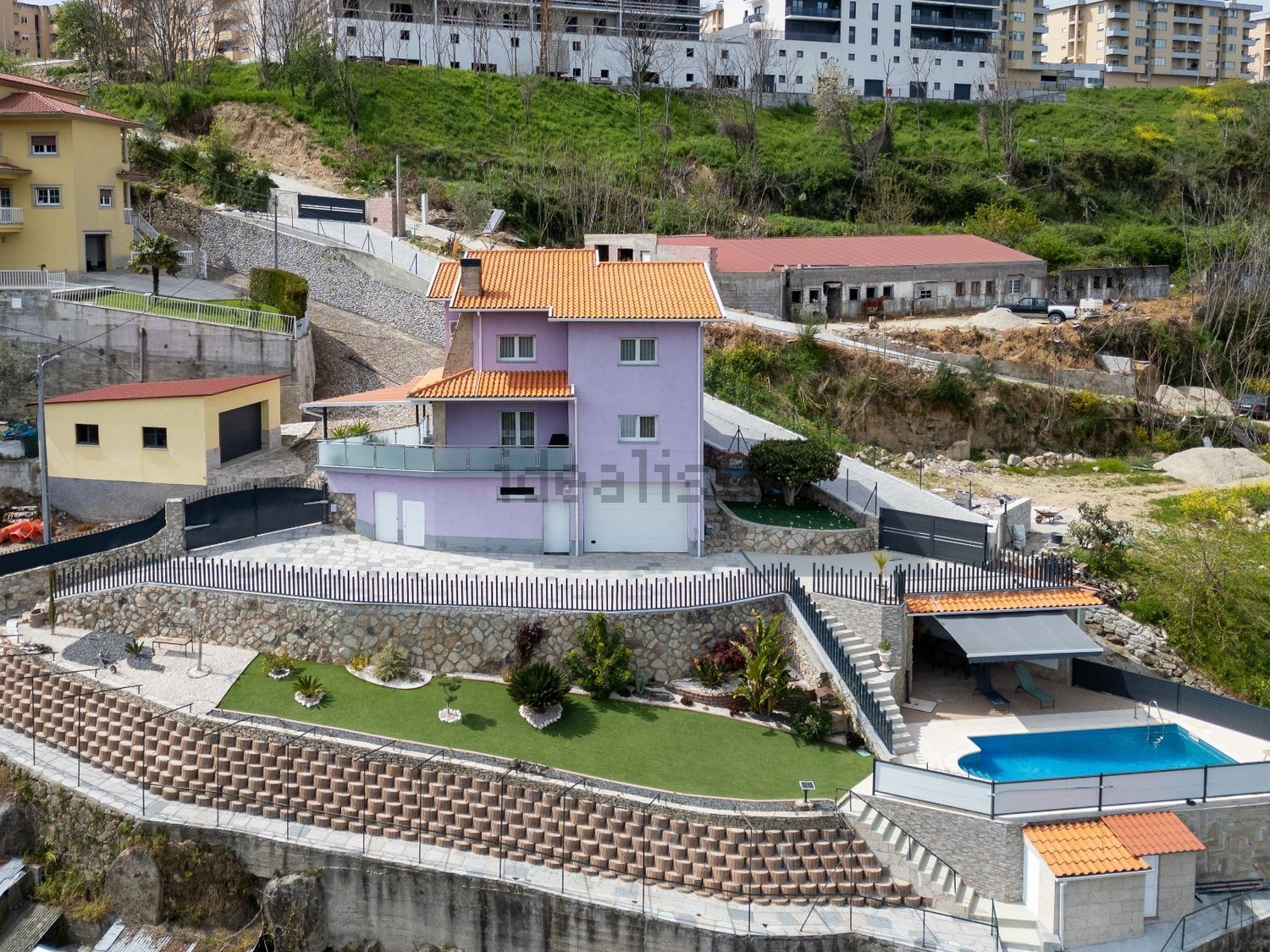 小楼房或独栋别墅出售Lamego s/n - 外立面