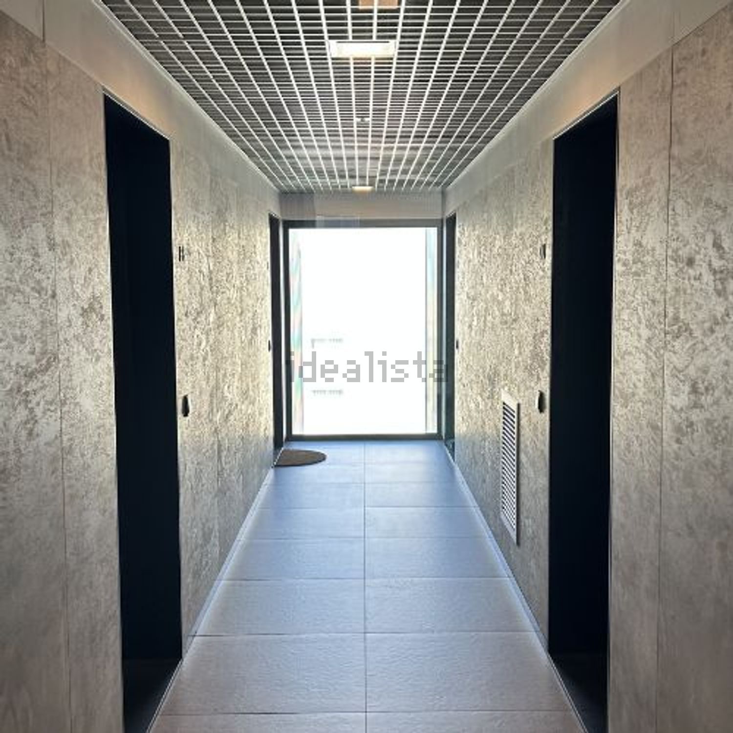 T0（单人公寓）出售在Estrada da Circunvalação, 8506 - 过道