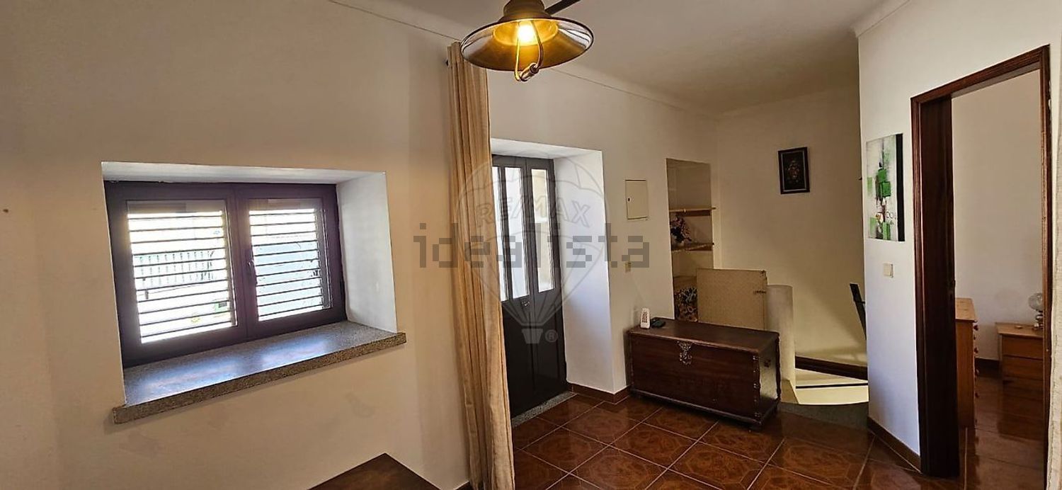 小楼房或独栋别墅出售在Avenida 24 de Junho - 卧室