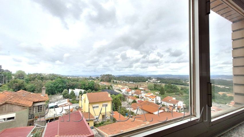 公寓 t2出售在Avenida Doutor Moreira Sousa