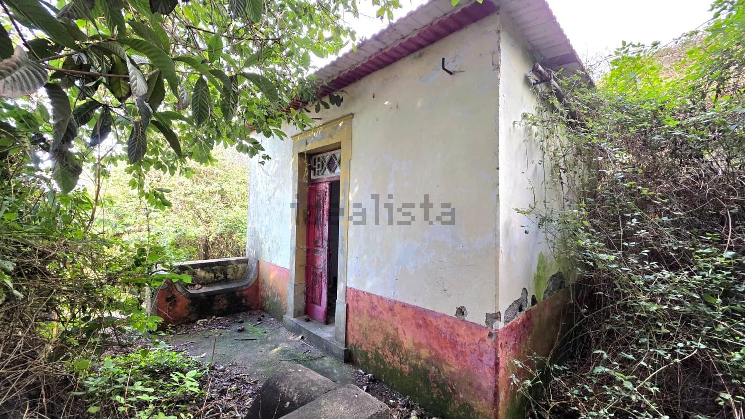 小楼房或独栋别墅出售在Estrada do Cabouco s/n - 外立面