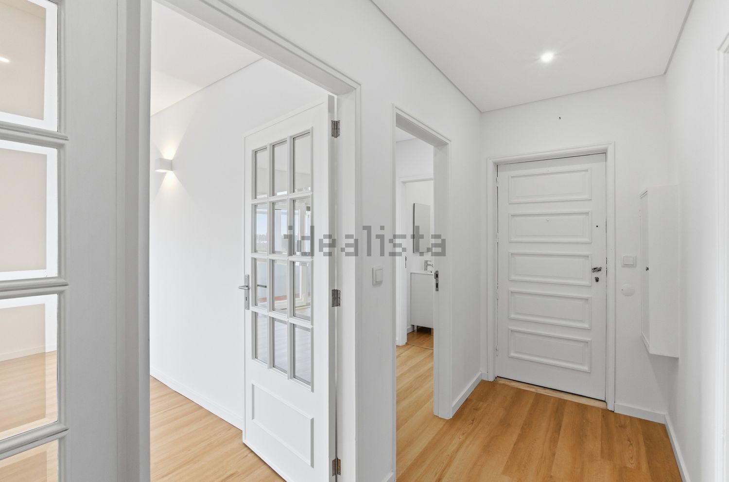 公寓 t3出售在Avenida Maria Brito, 3397 - 过道