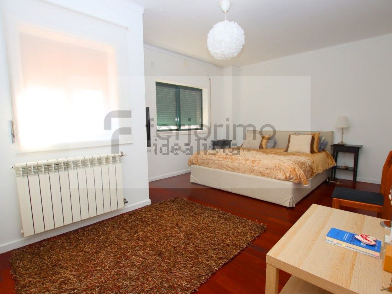 双拼别墅出售在Costa - 卧室