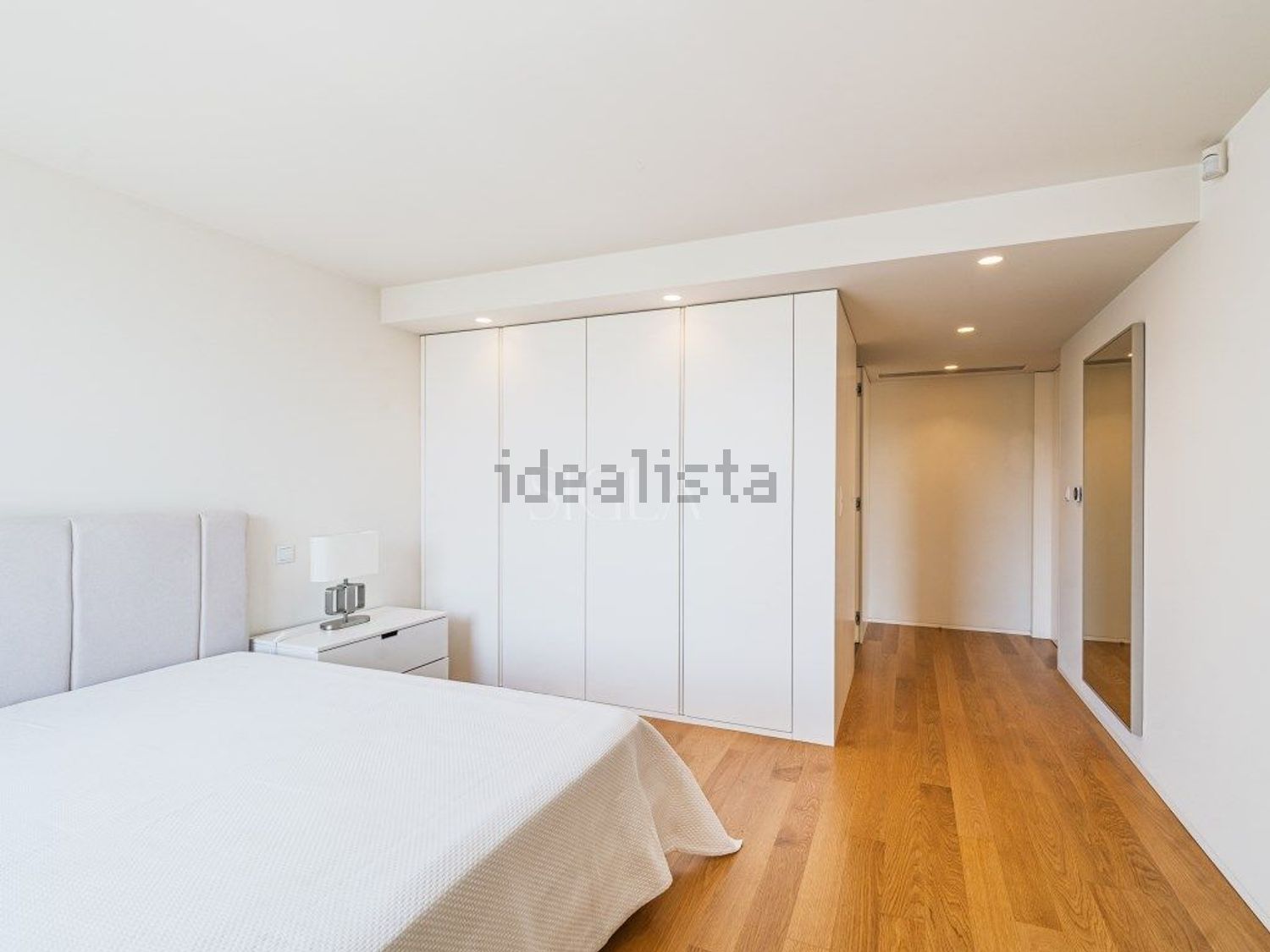 小楼房或独栋别墅出售在Avenida Sagres - 卧室