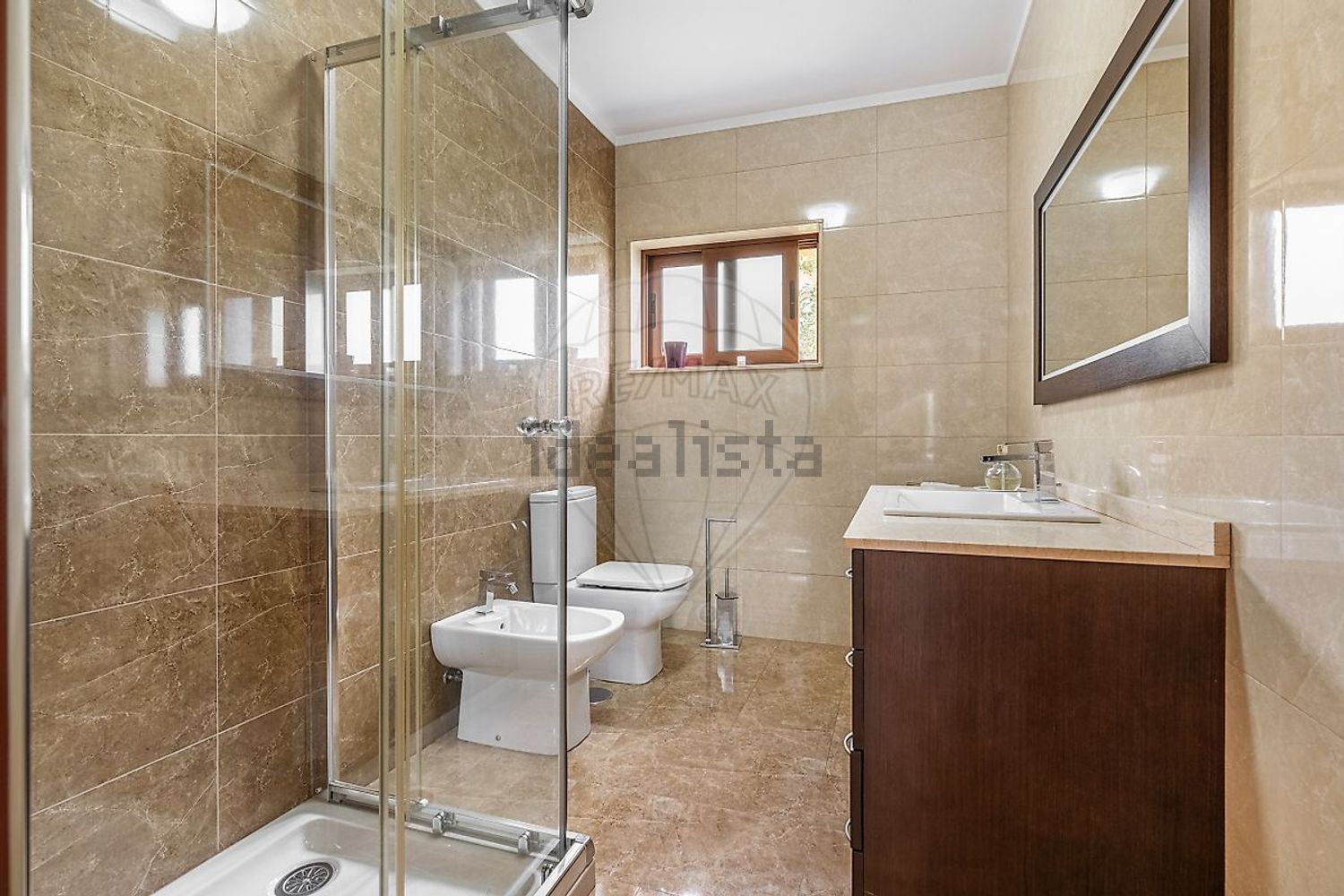 小楼房或独栋别墅出售在Rua D. Filomena do Rosário, 4720-075 - 卫生间