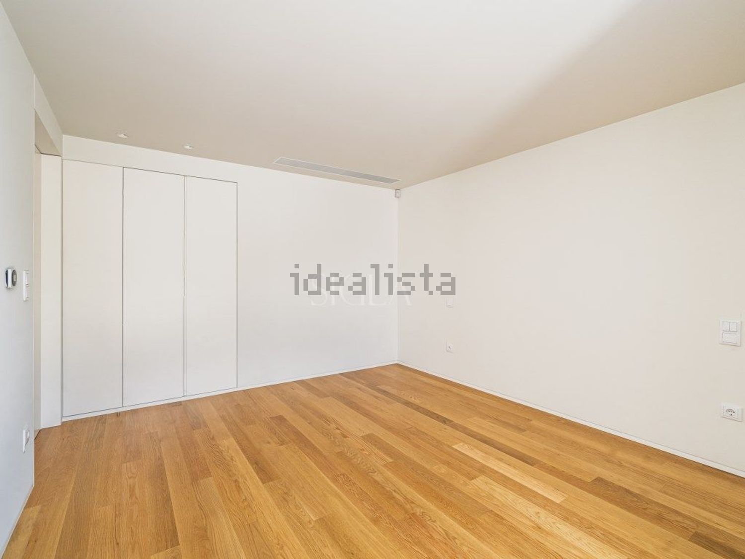 小楼房或独栋别墅出售在Avenida Sagres - 卧室