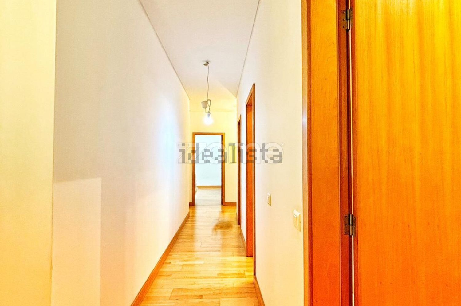 公寓 t4出售在Rua Rodrigues de Freitas, 149 - 过道