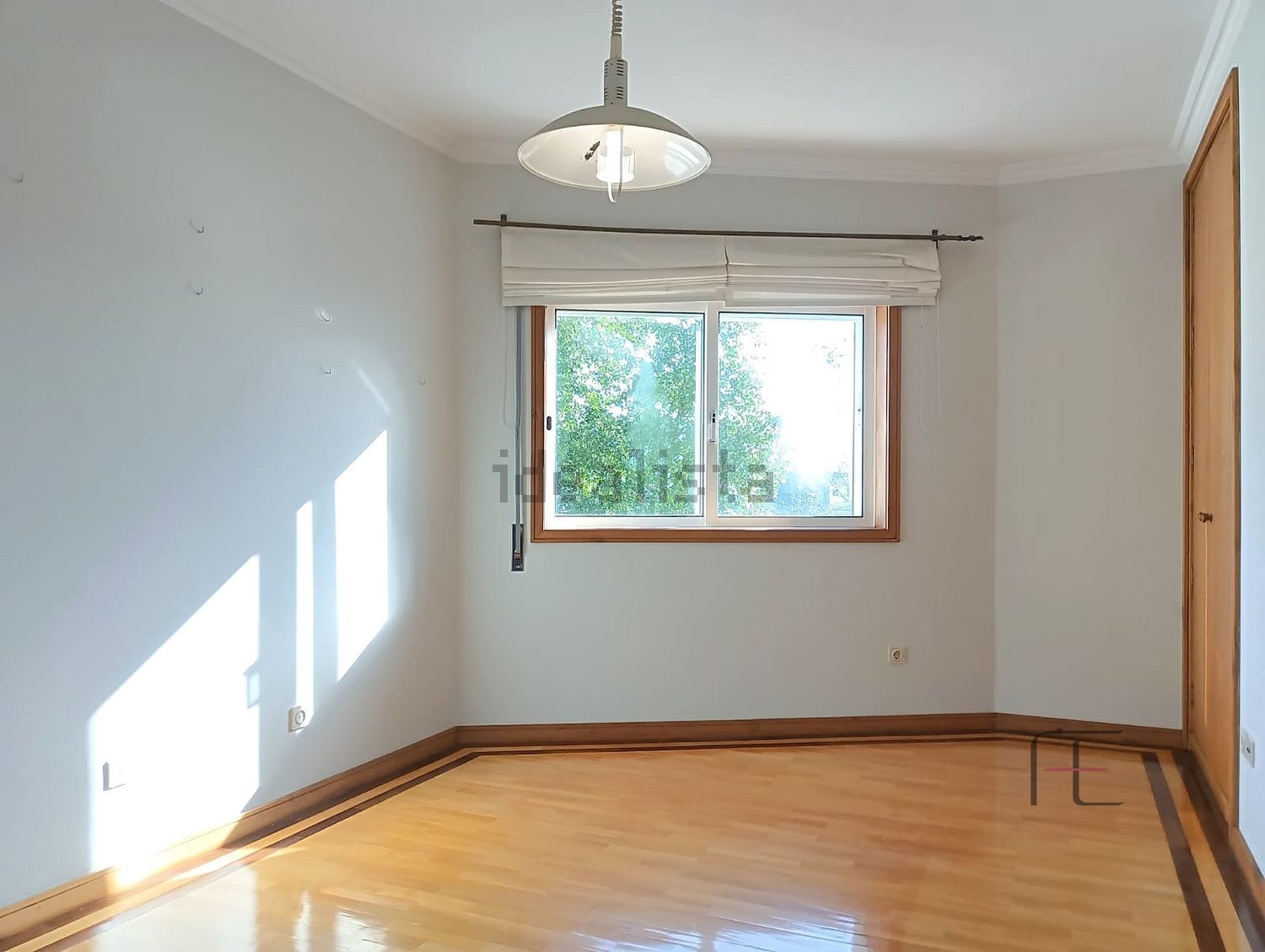 双拼别墅出售在Rua Viveiro - 居住