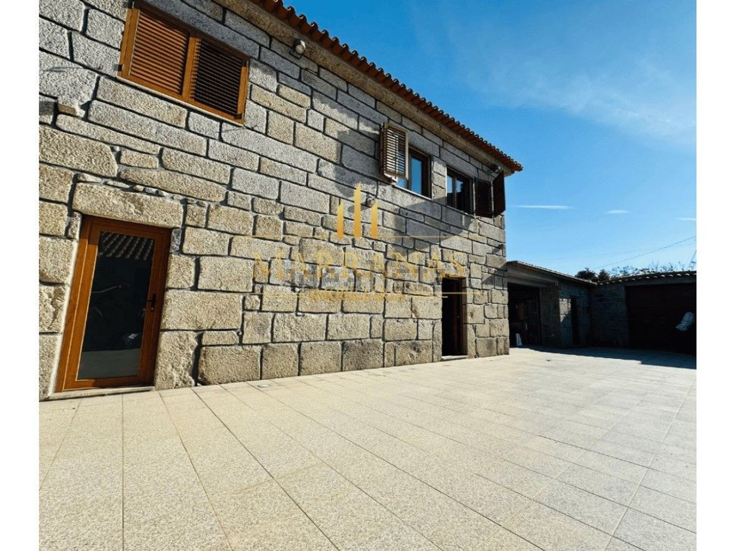 庄园出售在 Lugar Da Mo - 外立面