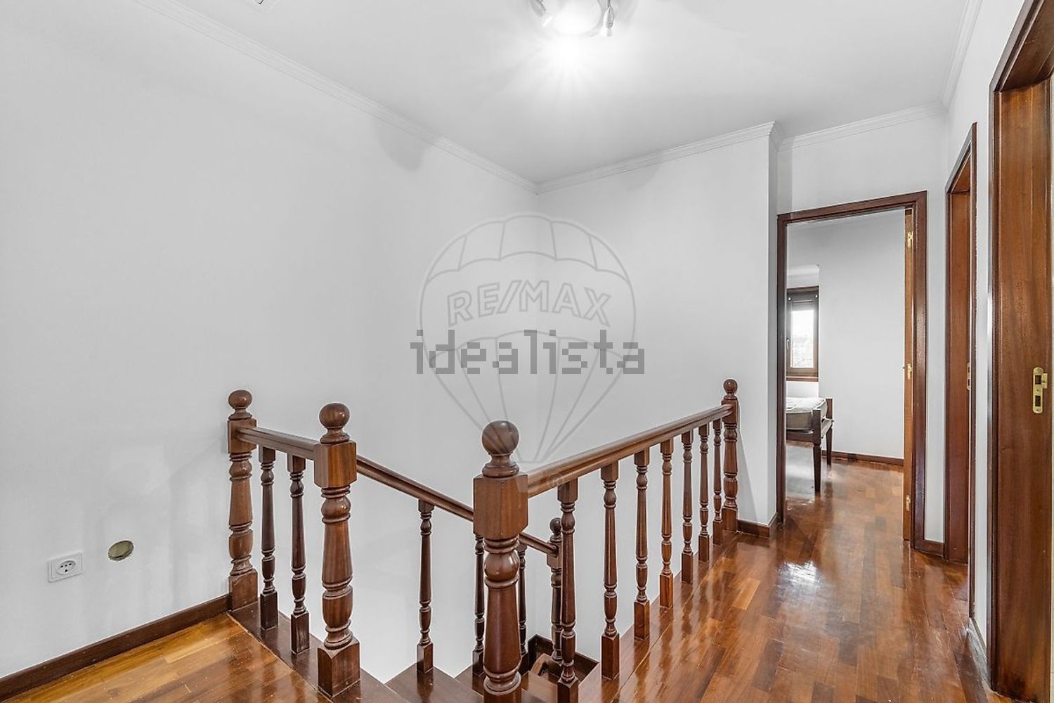 小楼房或独栋别墅出售在Rua do Retiro - 详情