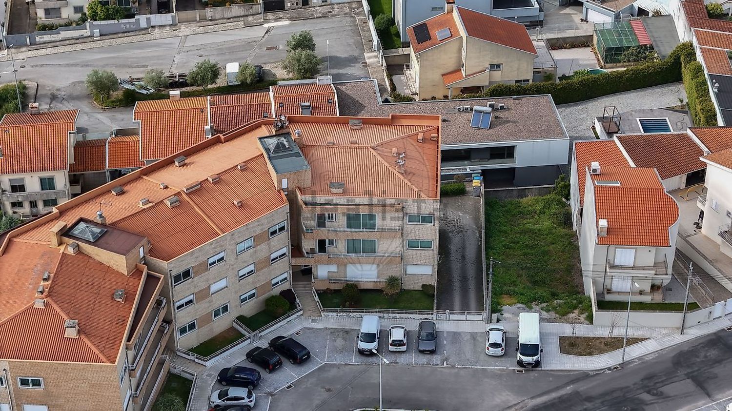 公寓 t2出售在Rua dos Castanheiros, 292 - 外立面