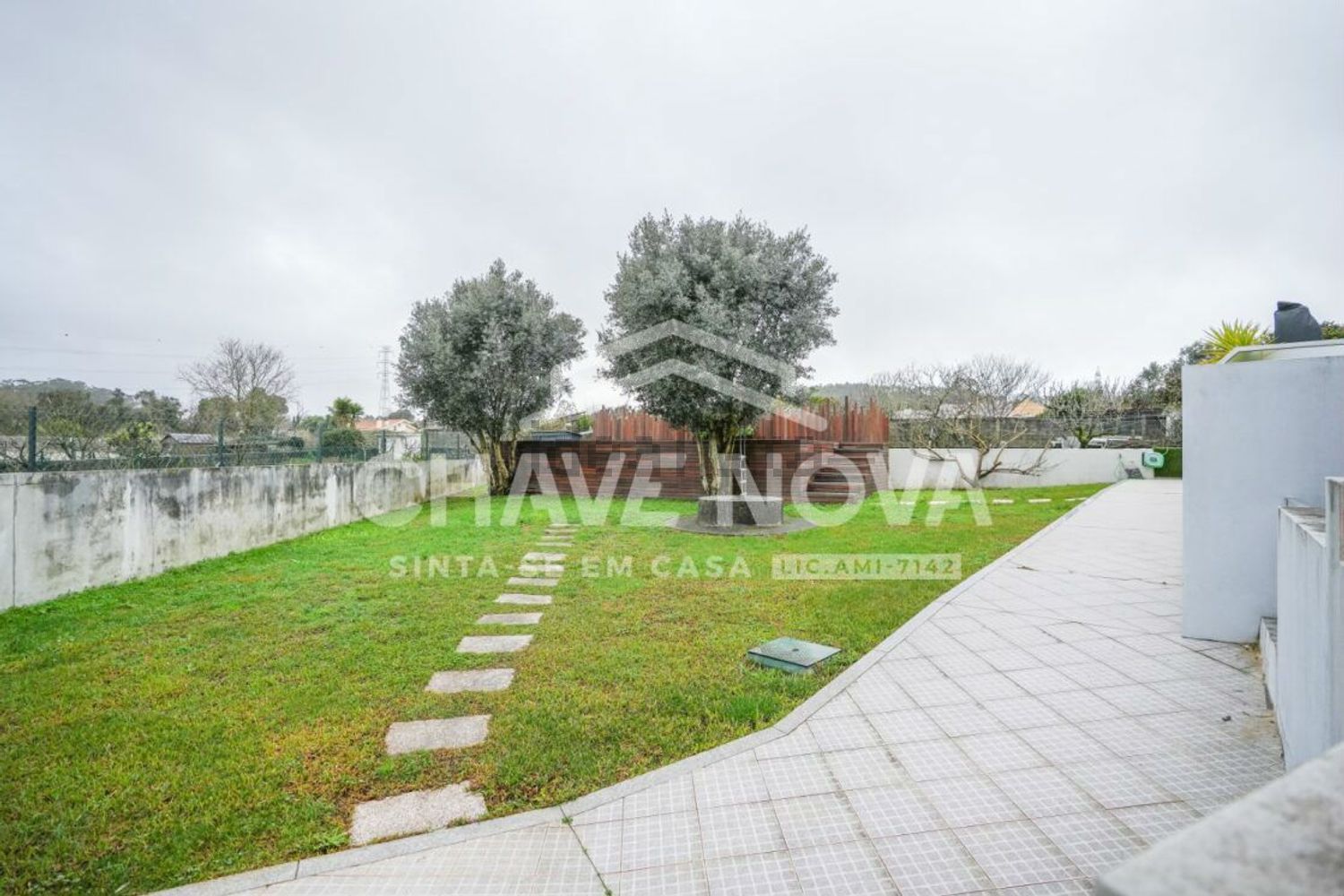 小楼房或独栋别墅出售在Rua São Bento - 花园