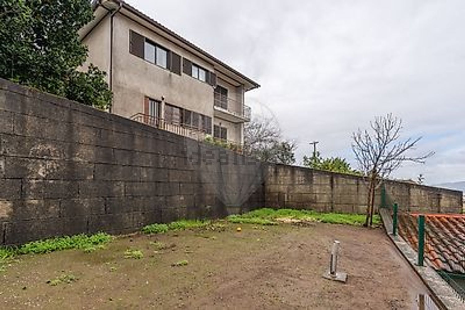 小楼房或独栋别墅出售在Rua Teixeira de Queiroz, 35 - 花园