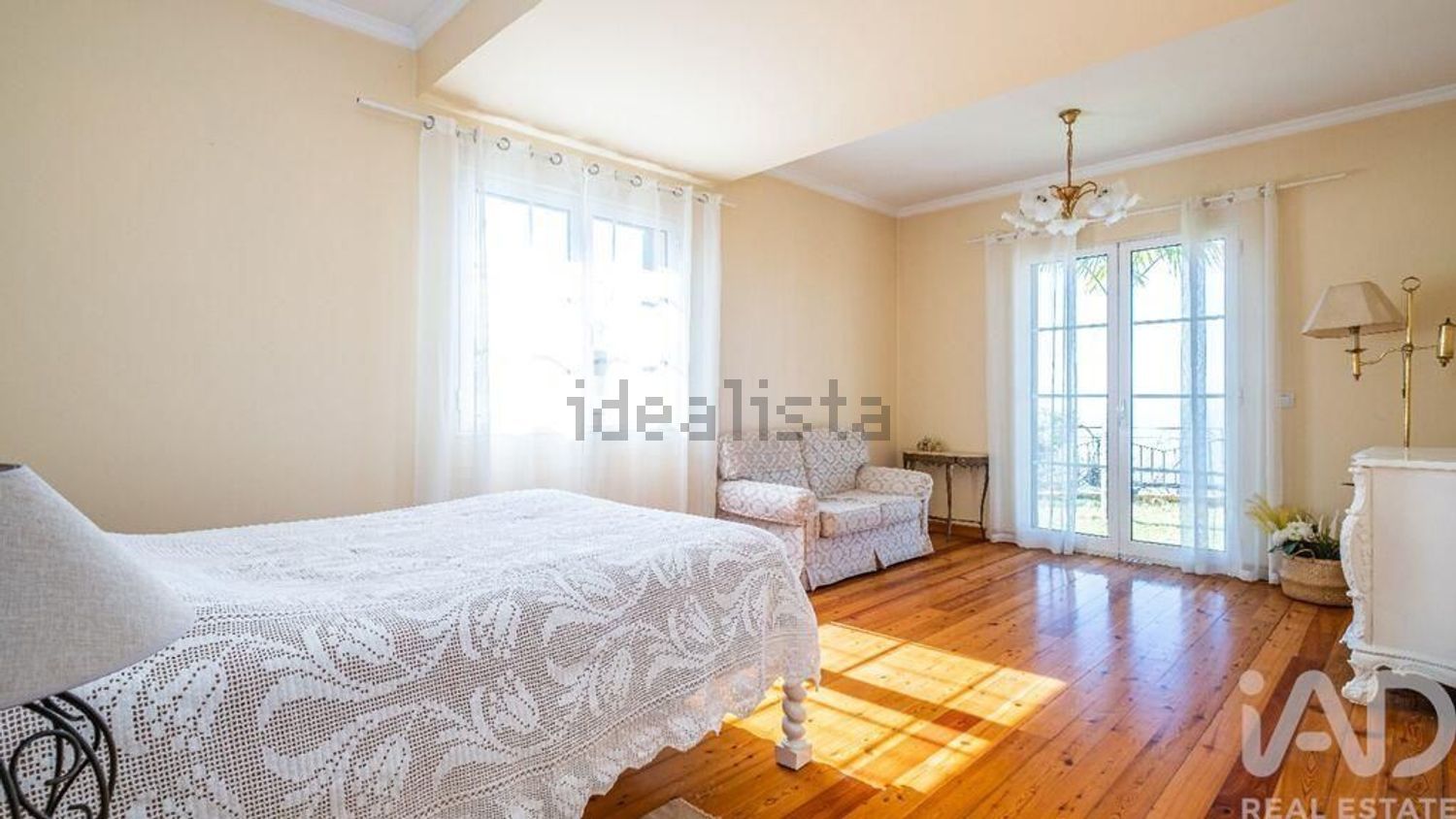 小楼房或独栋别墅出售在Santa Maria Maior - 卧室