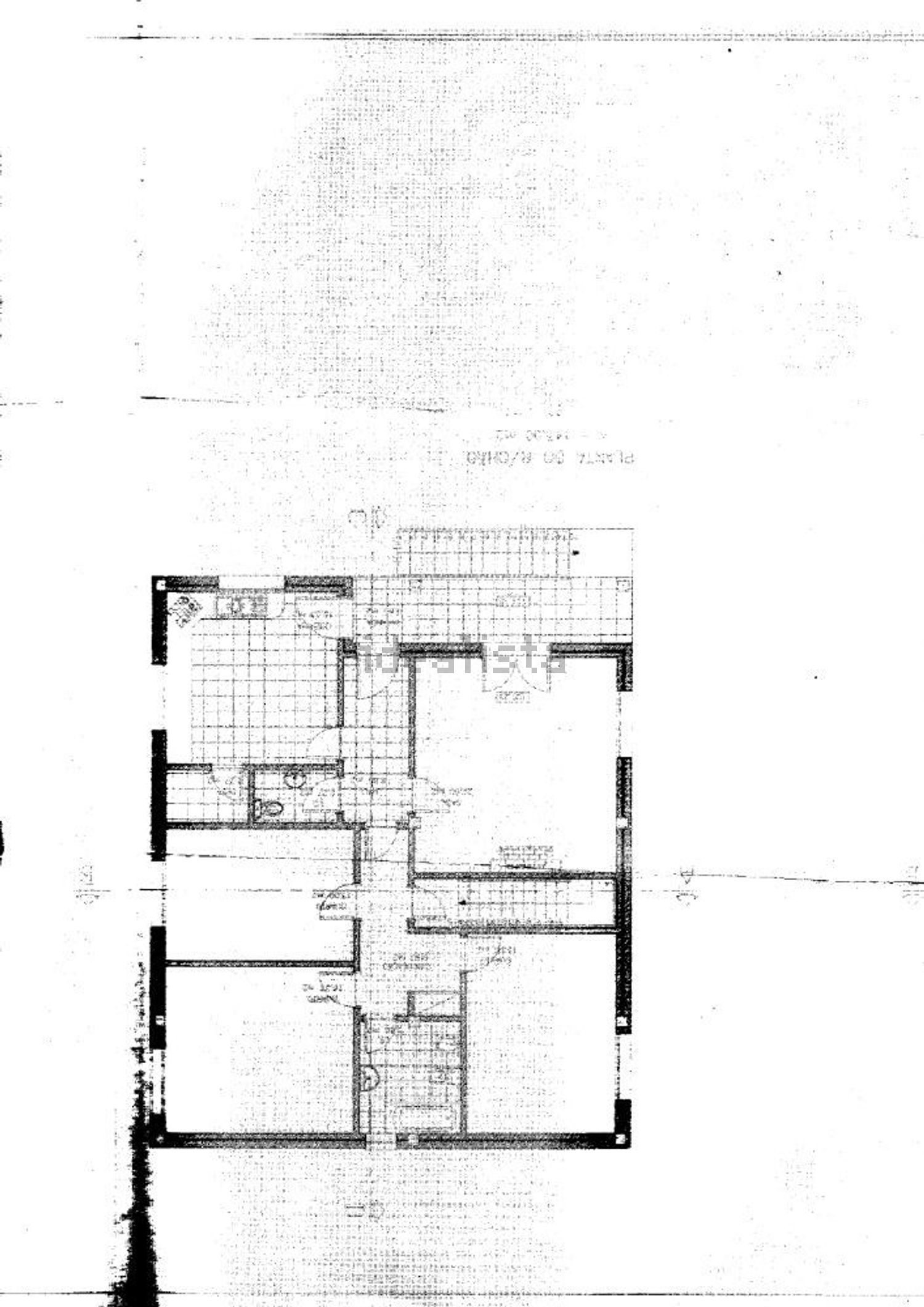 小楼房或独栋别墅出售在Sé - Santa Maria - Meixedo - 外立面